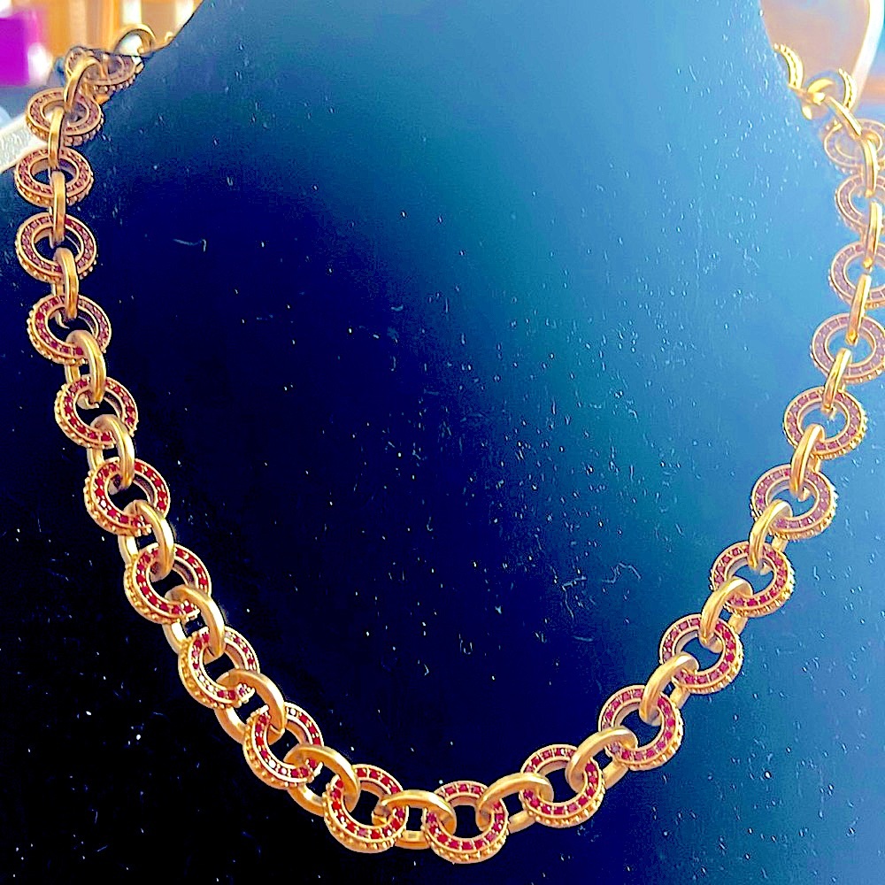 ❤️NWT WHBM Valentine fiery rubies like&GoldTone.Gorgeous with Jewlery pouch.